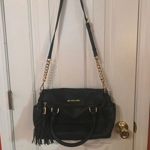 Michael Kors Leather purse w/ crossbody strap